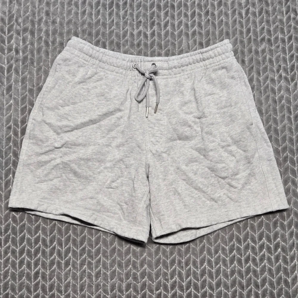 Chubbies Lounge Mens Heather Gray Cotton Fleece Sweat Shorts Small 5.5